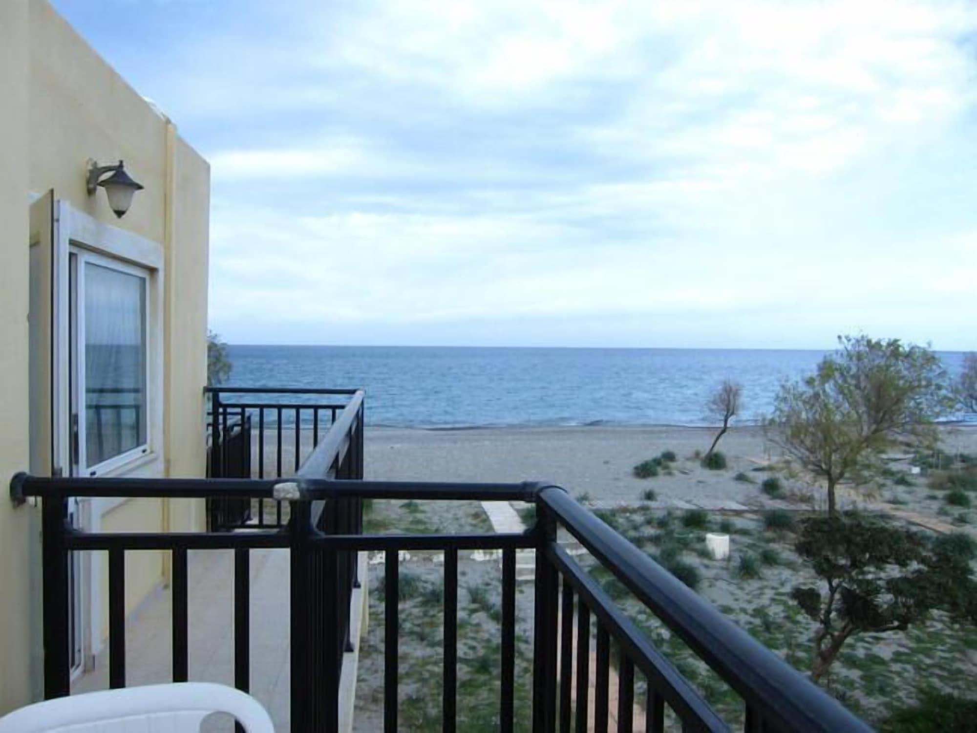 Baladinos Apartments Йеранион Экстерьер фото