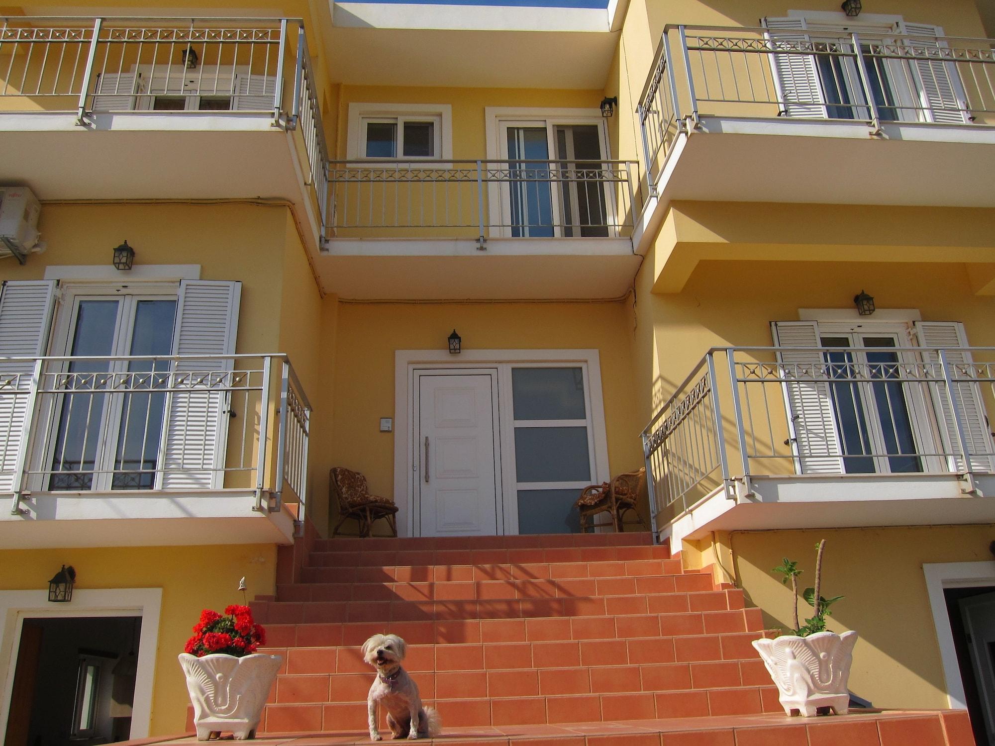 Baladinos Apartments Йеранион Экстерьер фото