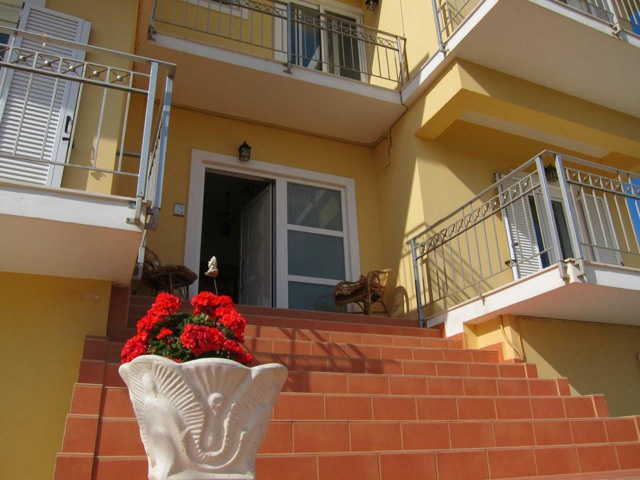 Baladinos Apartments Йеранион Экстерьер фото